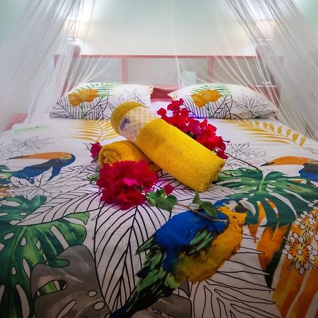 Studio T1 Bis La Belle Vue, Vue Mer, Wifi, Plage A 50M لو مول المظهر الخارجي الصورة